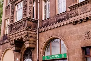 هتل Apartmenthaus Stadt Metz