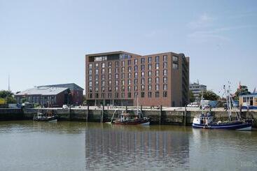 בית מלון כפרי Havenhostel Cuxhaven