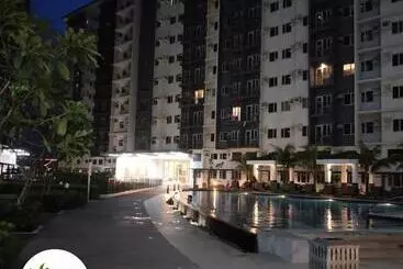 Huoneistohotelli Vine Residences Staycation