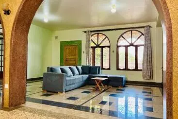 Bed and Breakfast Mahali Muzuri, Arusha