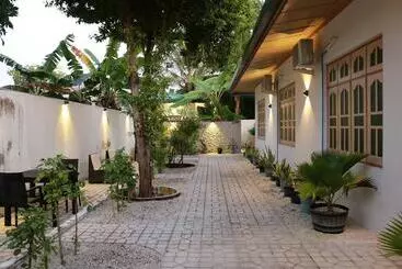 پانسیون Oasis Village Fenfushi, Maldives