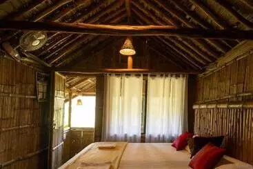 Pensionat Fab   Bamboo Hut With Open Shower