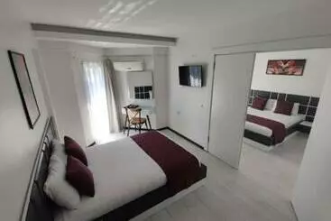 Apartahotel Wb Weekend Otel