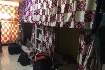 호스텔 Andheri East Dormitory