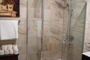 Hotel Brynx Haven   Adenta, Accra