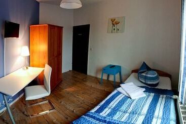 فندق Restaurant & Pension Bellevue