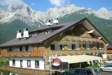 Hotel Dolomiti Di De Martin D Oscar