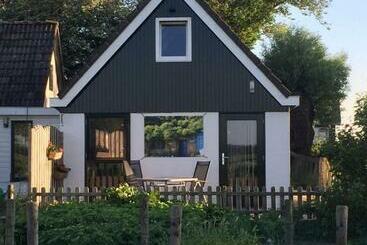 Bed and Breakfast Appartement Zandwerven 23