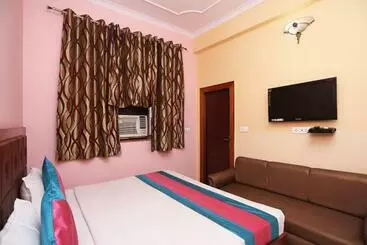 Hotel Chandra Palace