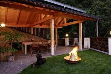 בית מלון כפרי Chalet Grumer Suites&spa