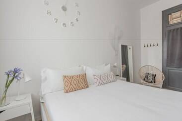 בית מלון כפרי Erïk Langer House