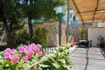 هتل Le Ginestre Di Capri Bb & Holiday House
