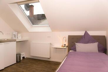 酒店 Pension Zum Schloss