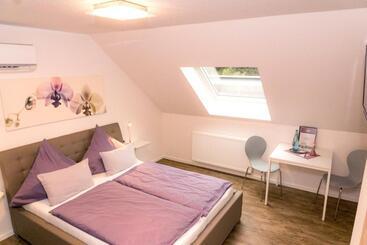 酒店 Pension Zum Schloss