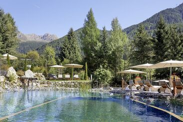 Отель Quelle Nature Spa Resort