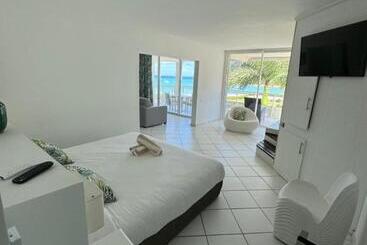 هتل Le Domaine Anse Marcel Beach Resort