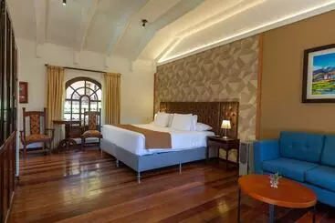 هتل Inti Punku Valle Sagrado