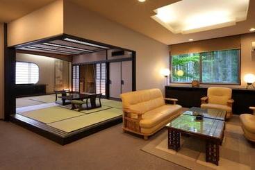 酒店 Tsukagoshiyashichibee