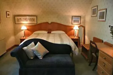 Hotel 2 Quail