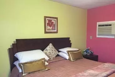 Hotelli Destiny Inn