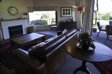 بنسيون John's House