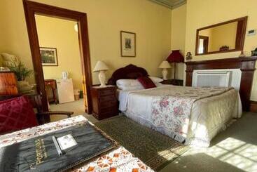 膳宿费 Victoria House