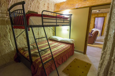 Down To Erth Bed And Breakfast