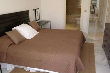 Aparthotel Fuente Aloha