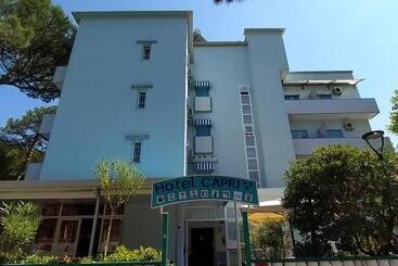 Hotell Capri