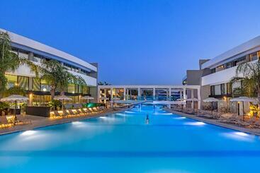 호텔 Virginia Family Suites