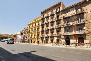 Pensión Hollywood Inn Palermo