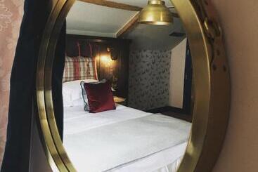 بنسيون The Stag At Stow