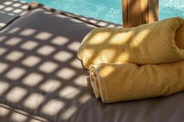 Pension (Hôtel basse catégorie) Aya Sofia Suites