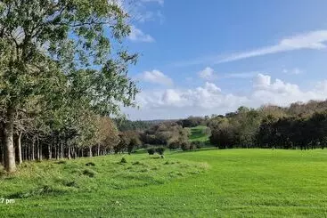 Reşedinta Lakeviews/quietness/parking/longstays/4guests