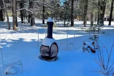 コテージ Pinetop Golf Course Home: Furnished Deck & Views!