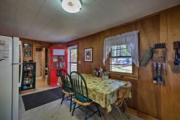 Quaint Cottage With Dock On Annabessacook Lake!