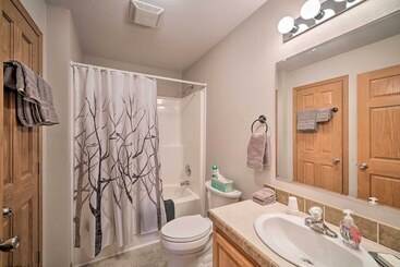 کلبه Serene Yellowstone Country Retreat W/ Deck & Views