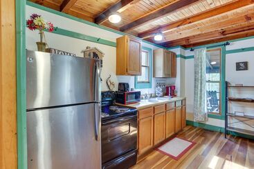 קוטג'' Idyllic Southern Indiana Cabin Near Patoka Lake!