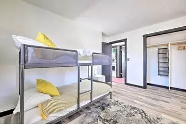 コテージ Pet Friendly Tobyhanna Abode W/ Movie Room & Pool!