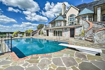 별장 Stunning Gettysburg Estate ~ 15 Min To Skiing