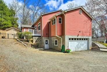 بيت ريفى Cozy Home W/ Fire Pit, Near Great Smoky Mountains!