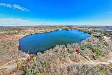 Secluded Lost Lake Cottage W/ Spacious Loft!