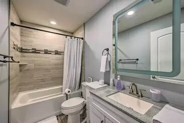 Mökkimajoitus Updated Royal Retreat On 5 Acres:  Hidden Creek