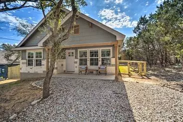 コテージ Charming Canyon Lake Home   Walk To Boat Ramp