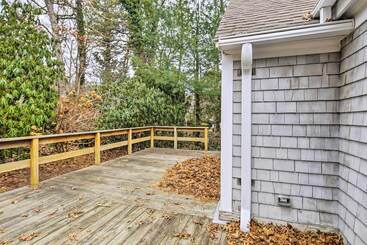 Landhus Mashpee Home W/ Beach Gear & Bbq: 2 Mi To Shore