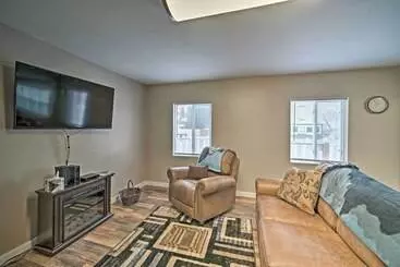 コテージ Red Lodge Retreat W/ Yard   Walk To Restaurants!