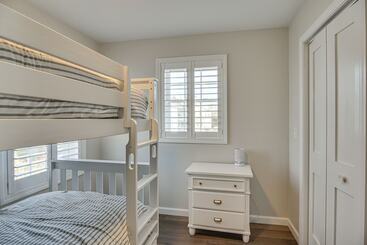 Kır Evi Renovated Family Home On Providence River!