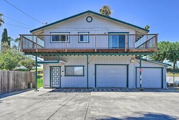 کلبه Waterfront Bethel Island Home W/ Dock & Slip