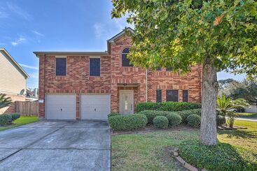 Cabane Family Friendly Home ~ 12 Mi To Space Center!