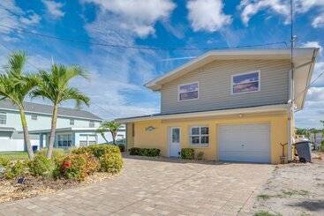 Quinta ou Casa Rural Spacious Canalfront Home W/ Pool ~ 1/2 Mi To Beach